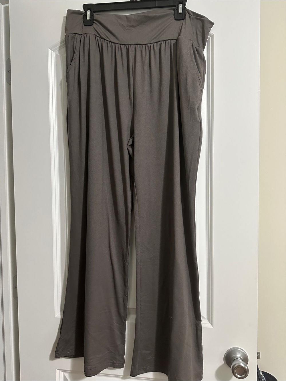 Women's Wide-Leg Lounge Pants in grey